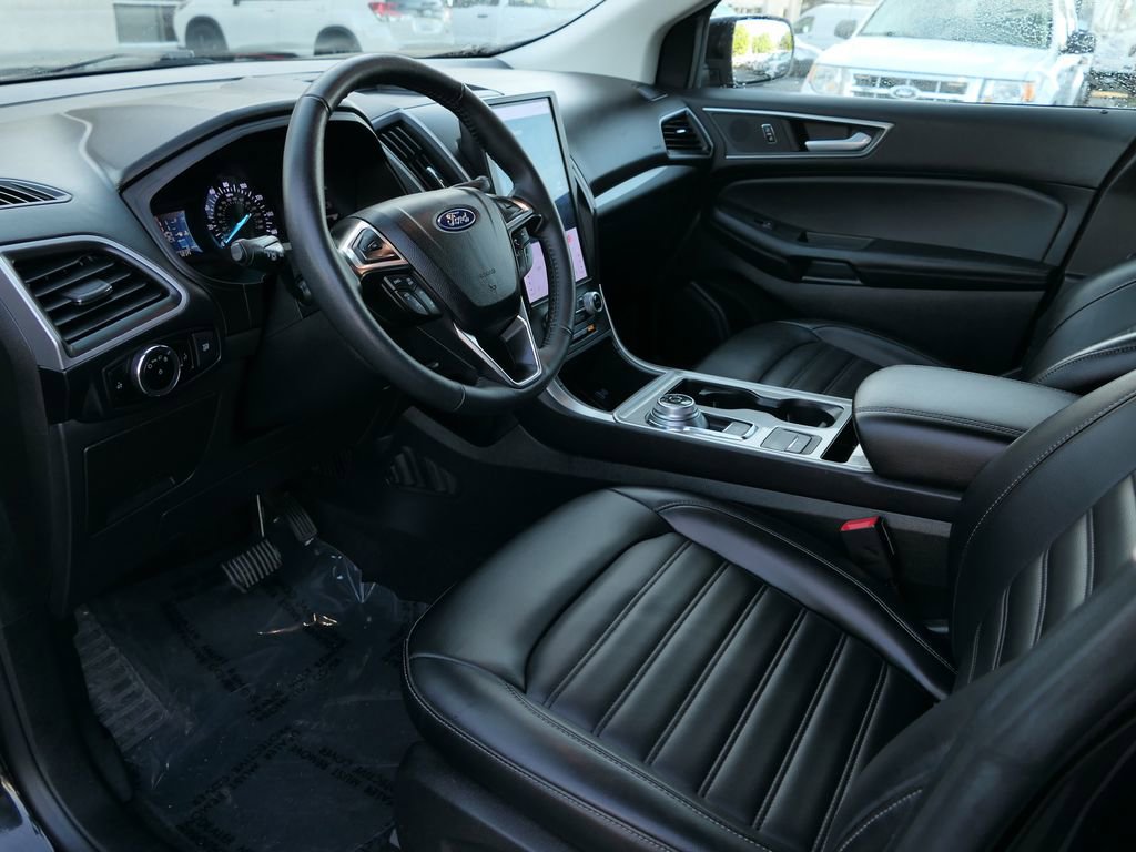 Used 2024 Ford Edge SEL image 13