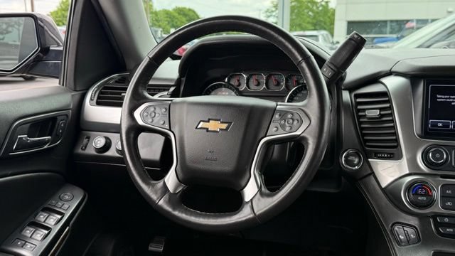 Used 2017 Chevrolet Tahoe LT w/ Luxury Package AWD/4WD image 6