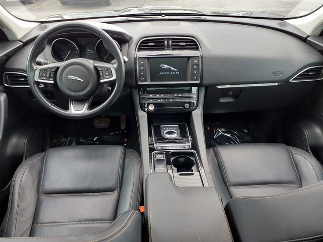 Used 2018 Jaguar F-PACE Prestige AWD/4WD image 4