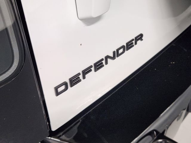 New 2026 Land Rover Defender 110 V8 AWD/4WD image 13