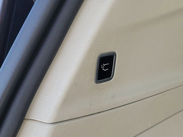 Used 2018 Chrysler Pacifica Touring-L Plus FWD image 26