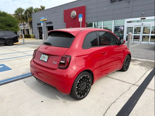 Used 2024 FIAT 500 e (RED) FWD image 4