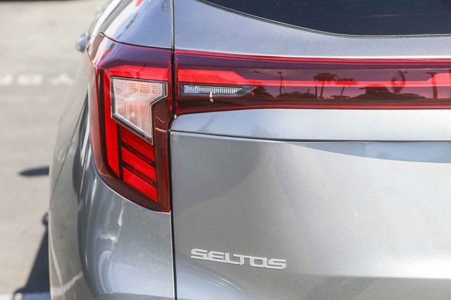 Used 2024 Kia Seltos S image 11