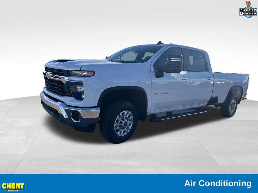 Used 2024 Chevrolet Silverado 2500 LT image 1