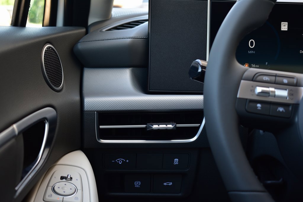 New 2025 Hyundai Sonata SEL image 34