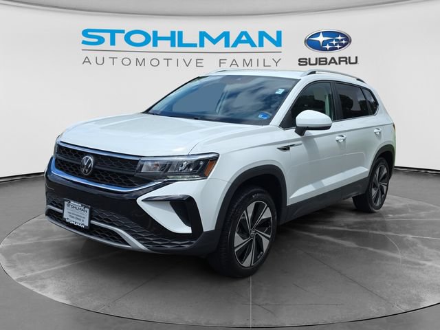 Certified 2024 Volkswagen Taos SE AWD/4WD image 1