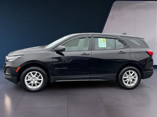 Used 2024 Chevrolet Equinox LS w/ Driver Confidence II Package image 2