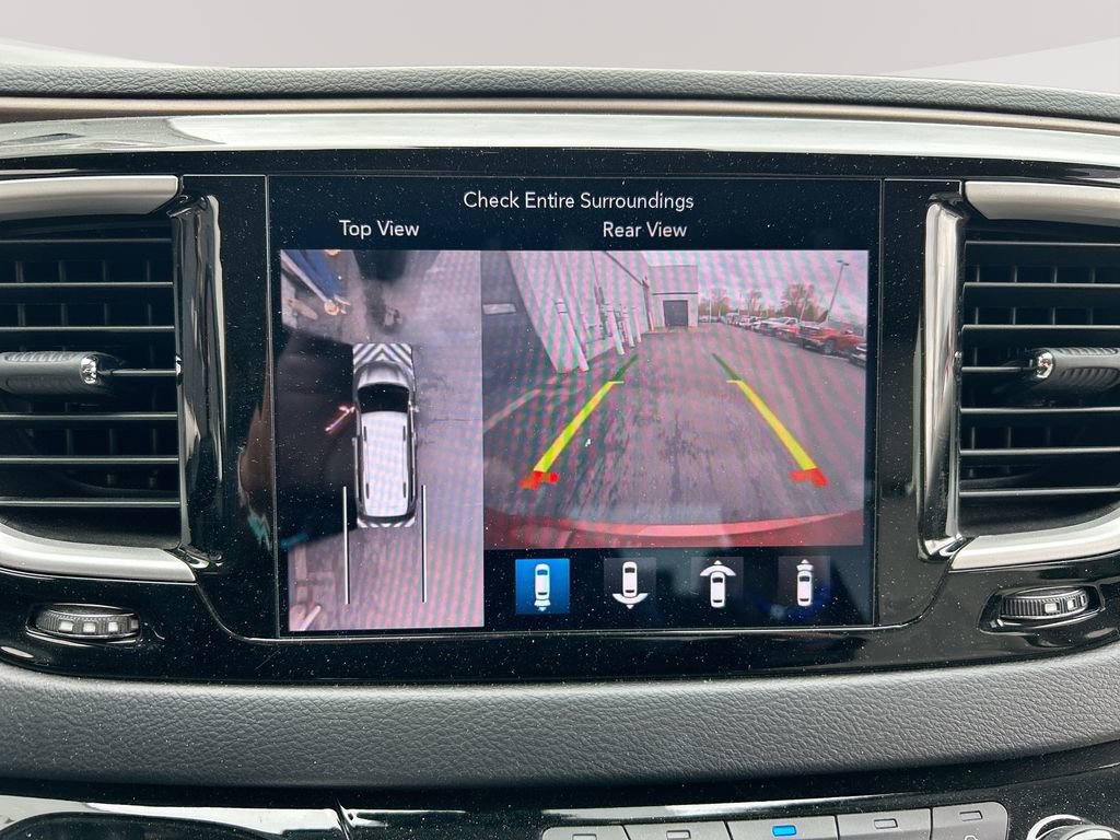 Used 2019 Chrysler Pacifica Touring-L w/ Advanced Safetytec Group FWD image 19