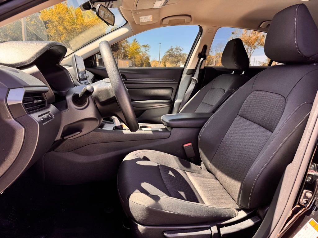 Used 2025 Nissan Altima 2.5 S image 10