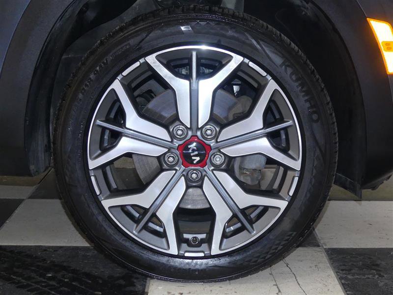 Used 2021 Kia Seltos SX w/ SX Sunroof Package AWD/4WD image 33