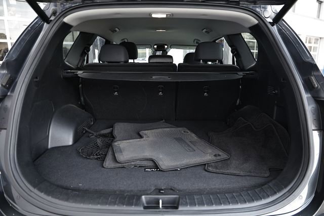 Used 2023 Hyundai Santa Fe SEL w/ Cargo Package image 28