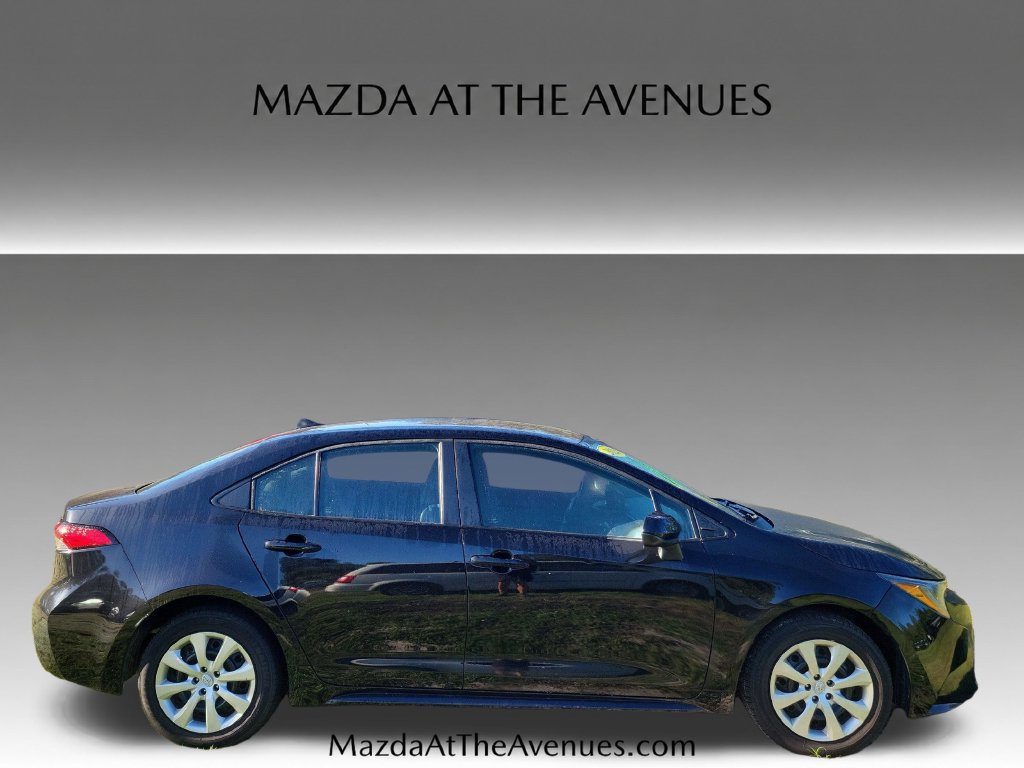 Used 2024 Toyota Corolla LE FWD image 17