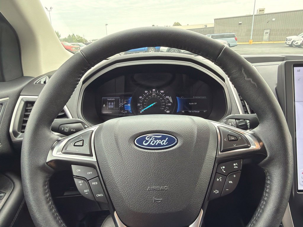Certified 2024 Ford Edge SEL w/ Convenience Package AWD/4WD image 16