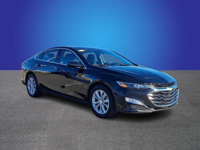 Used 2025 Chevrolet Malibu LT FWD image 3
