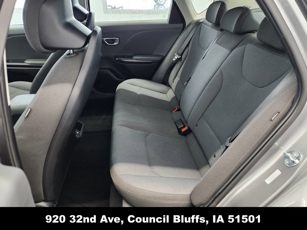 Used 2025 Kia K4 LXS FWD image 15