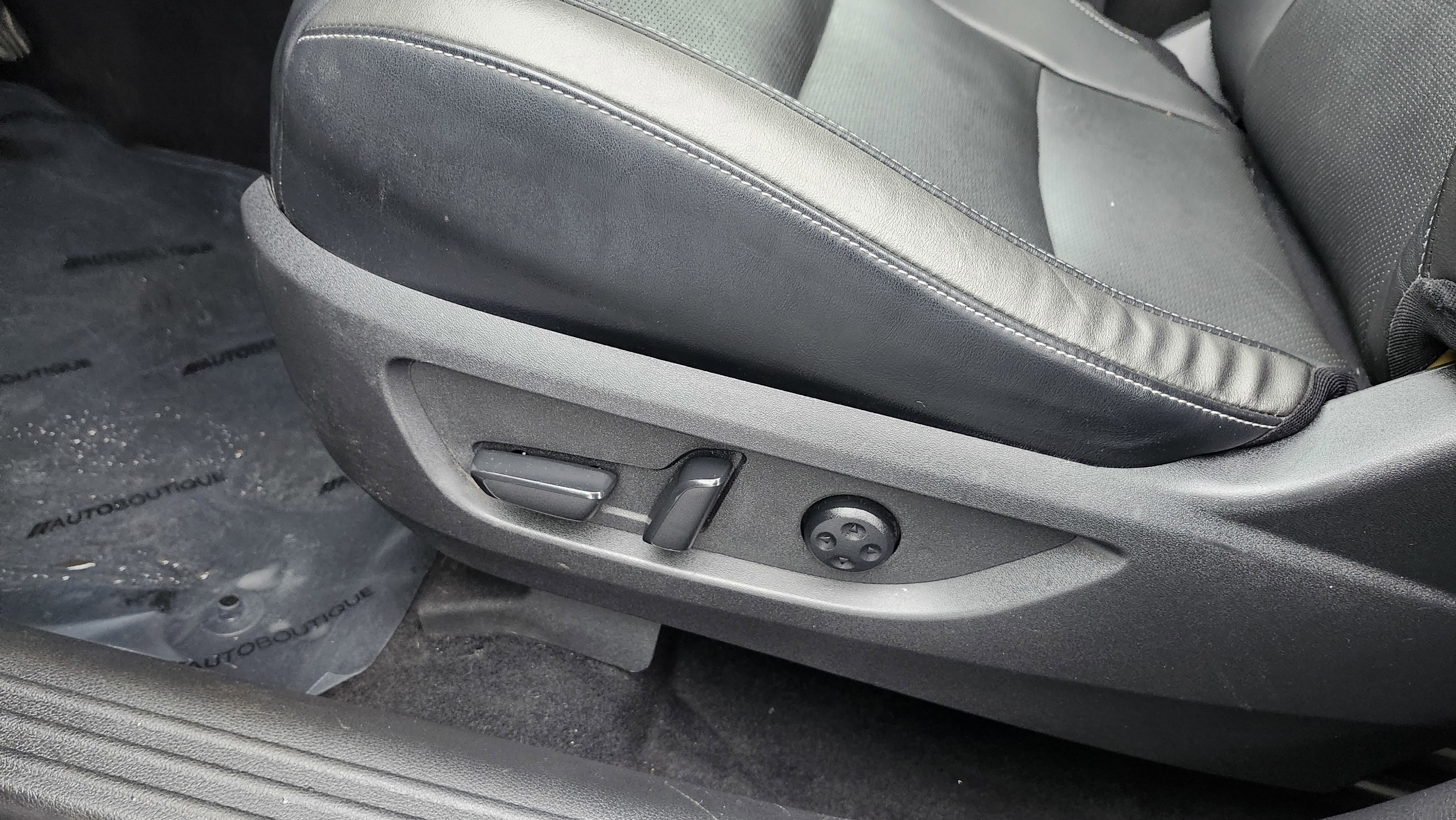 Used 2022 INFINITI QX50 Luxe image 29