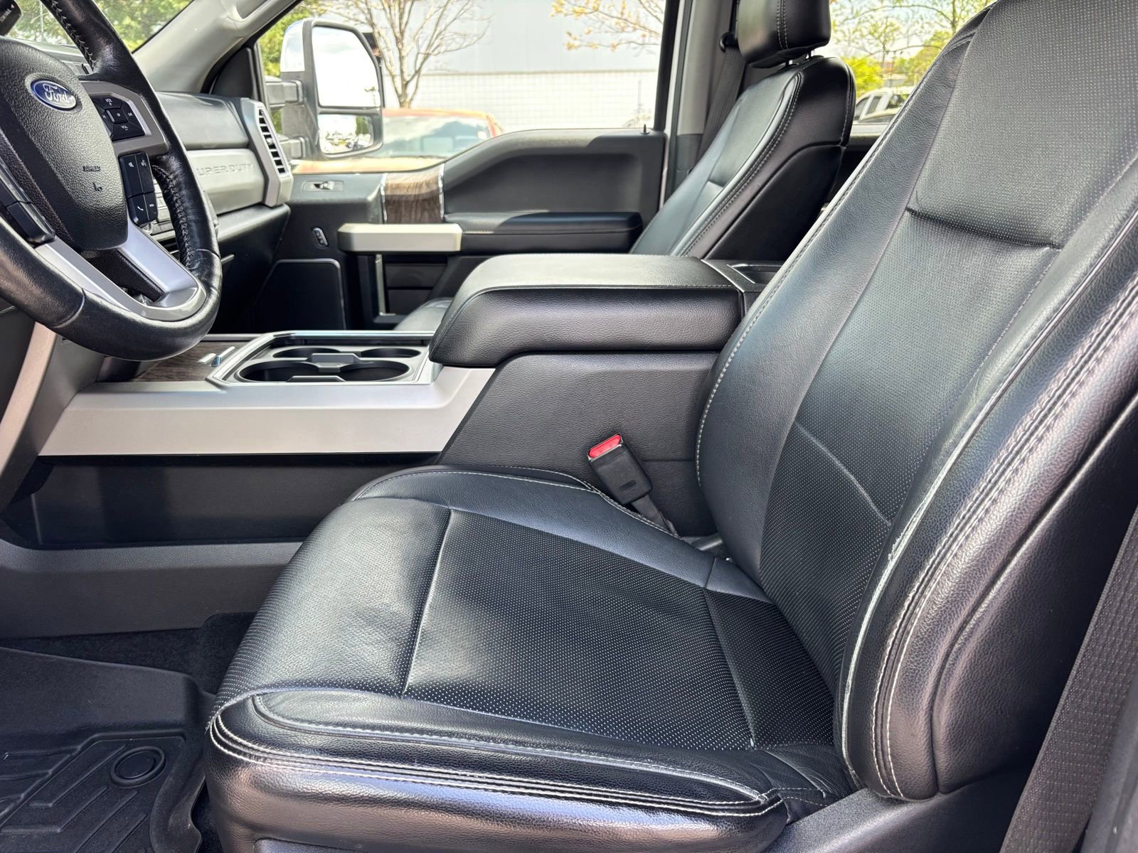 Used 2017 Ford F350 Lariat w/ Lariat Ultimate Package image 18