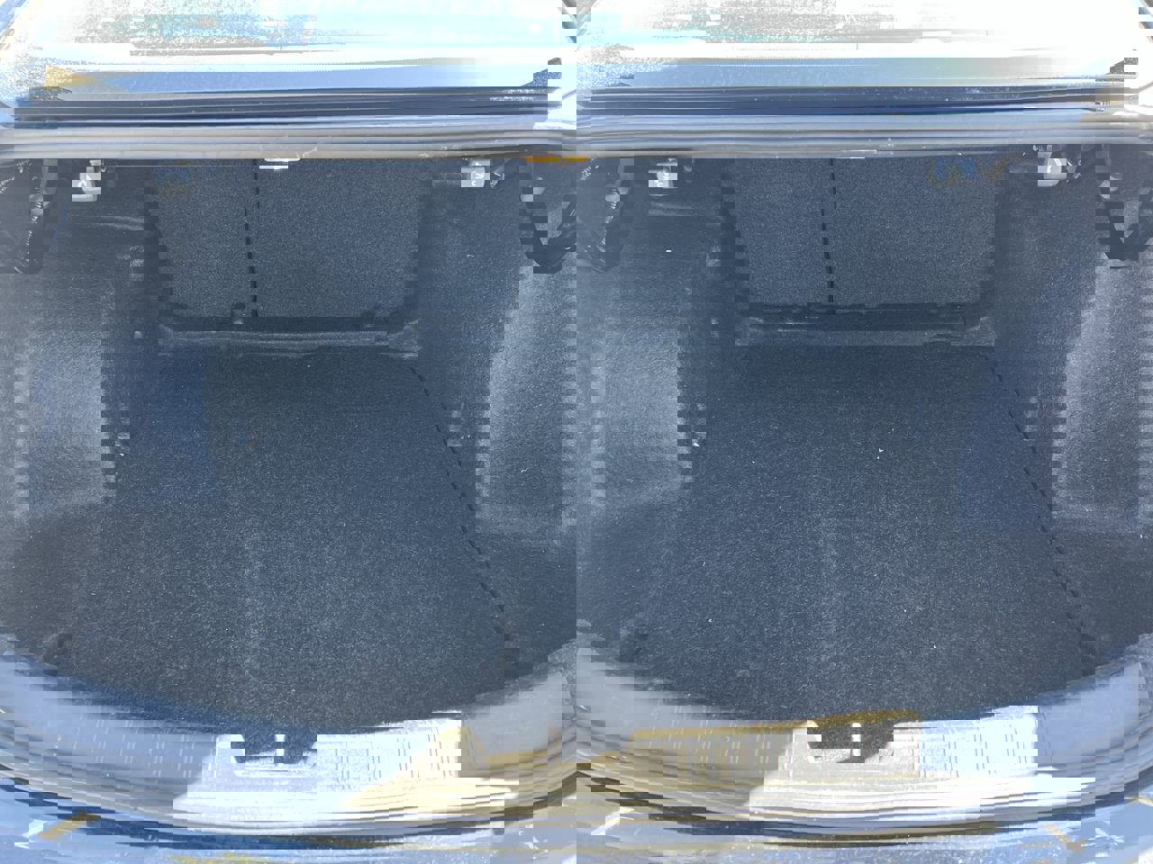 Used 2023 Chevrolet Malibu LT image 33