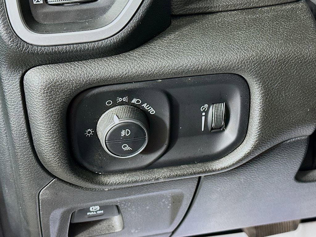 Certified 2022 RAM 1500 Big Horn AWD/4WD image 17