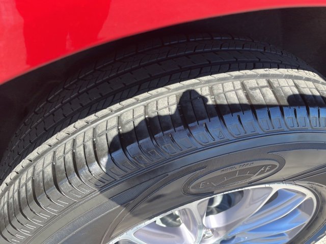 Used 2024 Buick Enclave Premium image 12