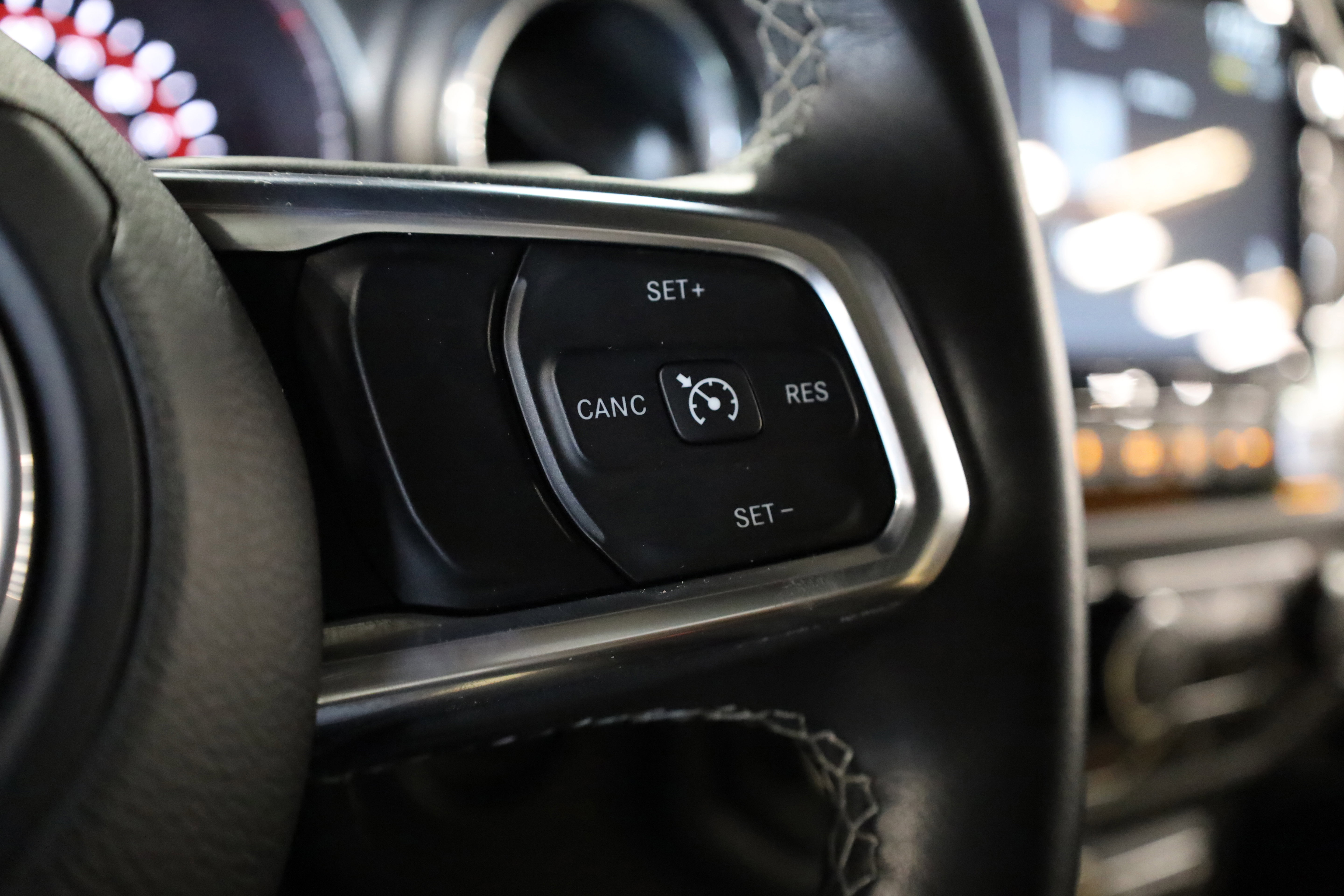 Used 2018 Jeep Wrangler Unlimited Rubicon image 25