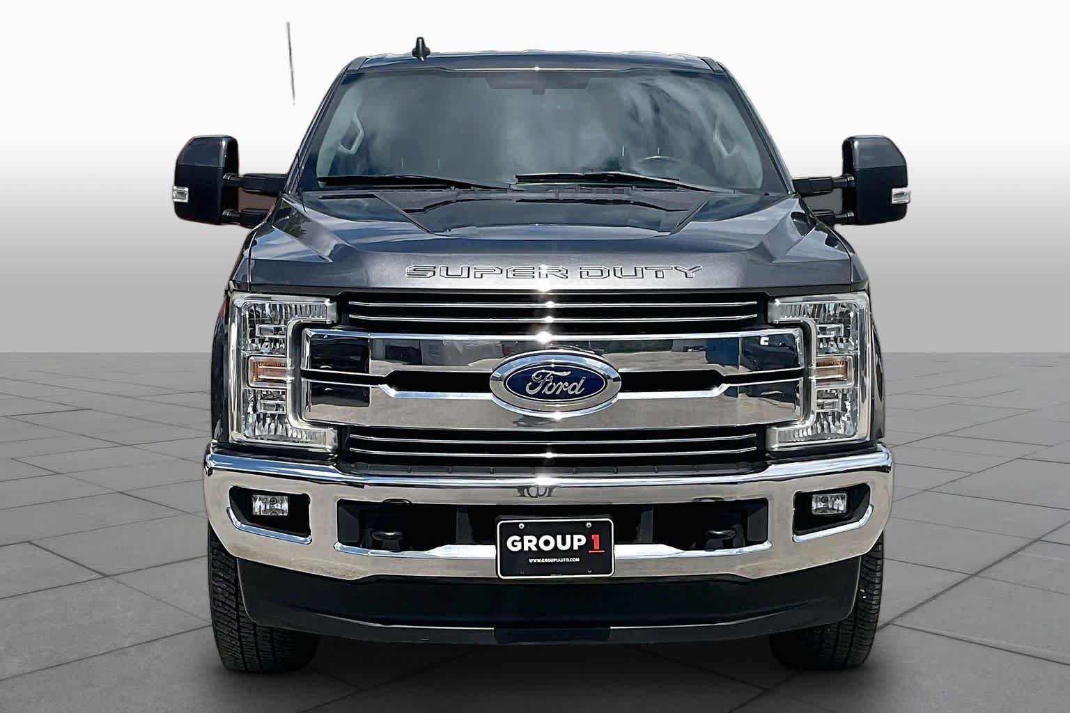 Used 2019 Ford F250 Lariat w/ Lariat Value Package AWD/4WD image 4