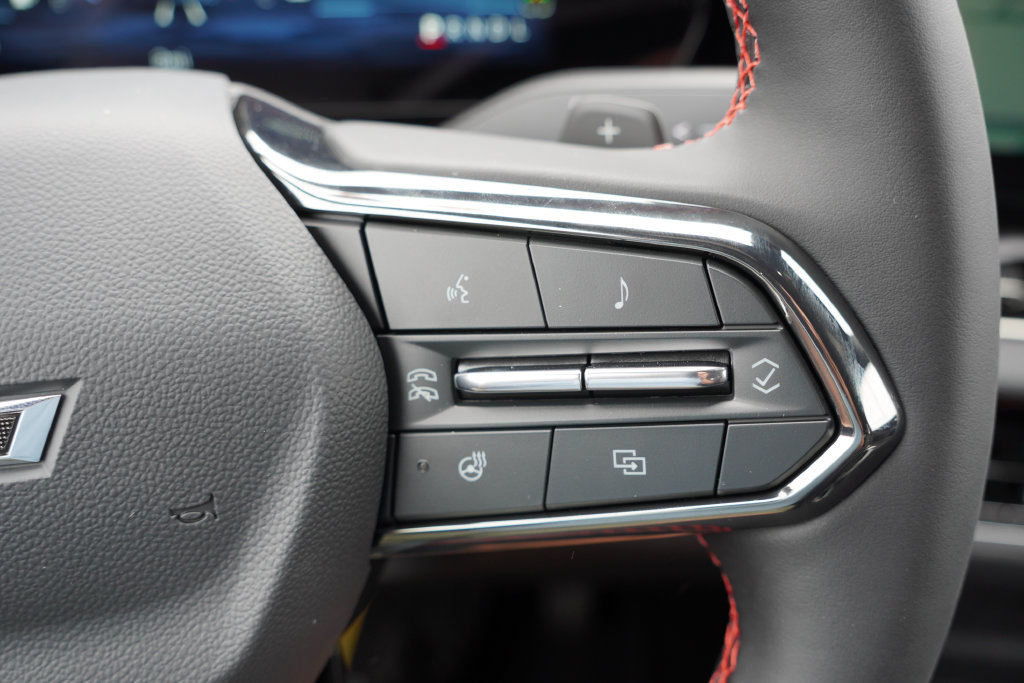 New 2027 Chevrolet Equinox RS w/ Safety and Technology Package AWD/4WD image 16