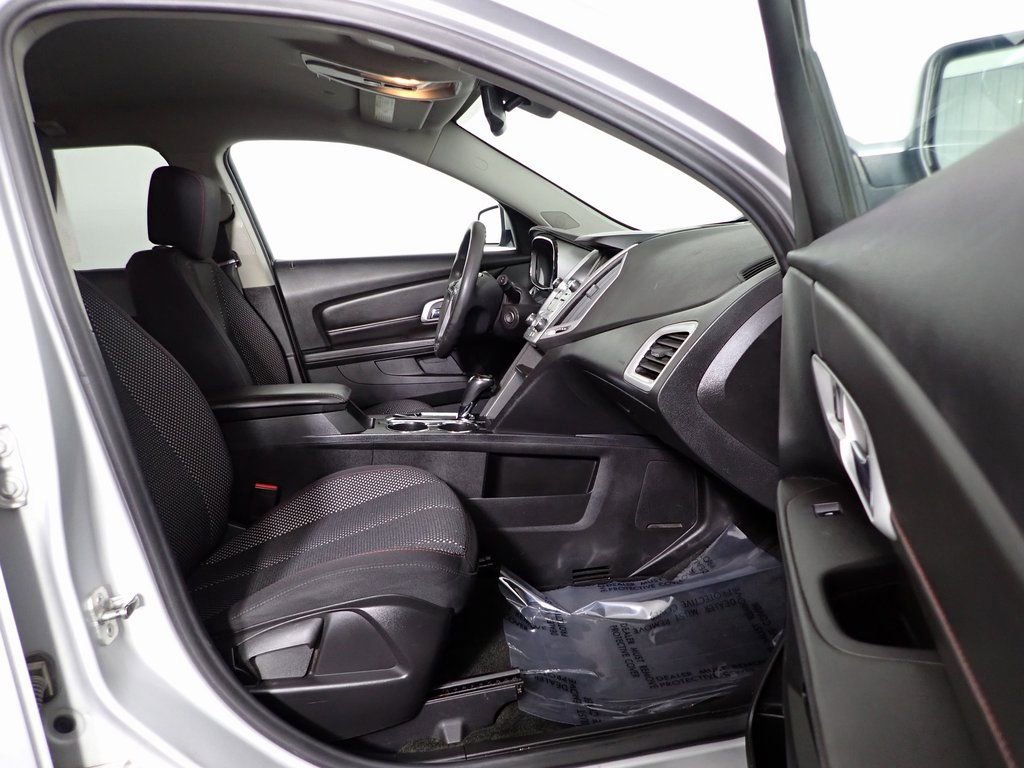 Used 2017 GMC Terrain SLE image 31