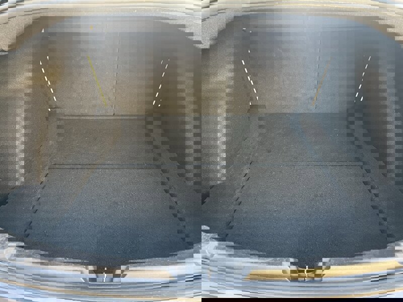 Used 2018 Tesla Model 3 Long Range image 11