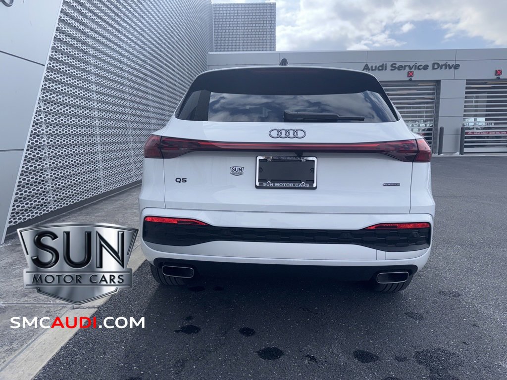 Used 2025 Audi Q5 2.0T Premium w/ Convenience Package image 13