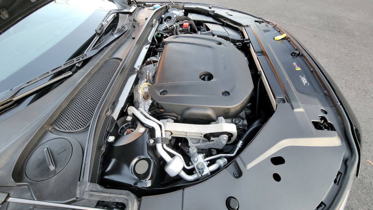 Used 2023 Volvo S90 B6 Plus AWD/4WD image 33