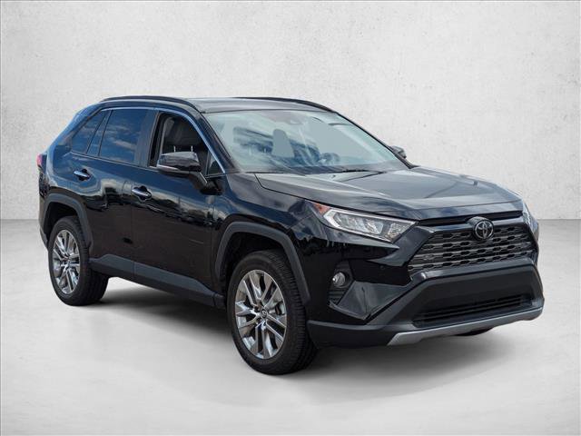Used 2019 Toyota RAV4 Limited image 3