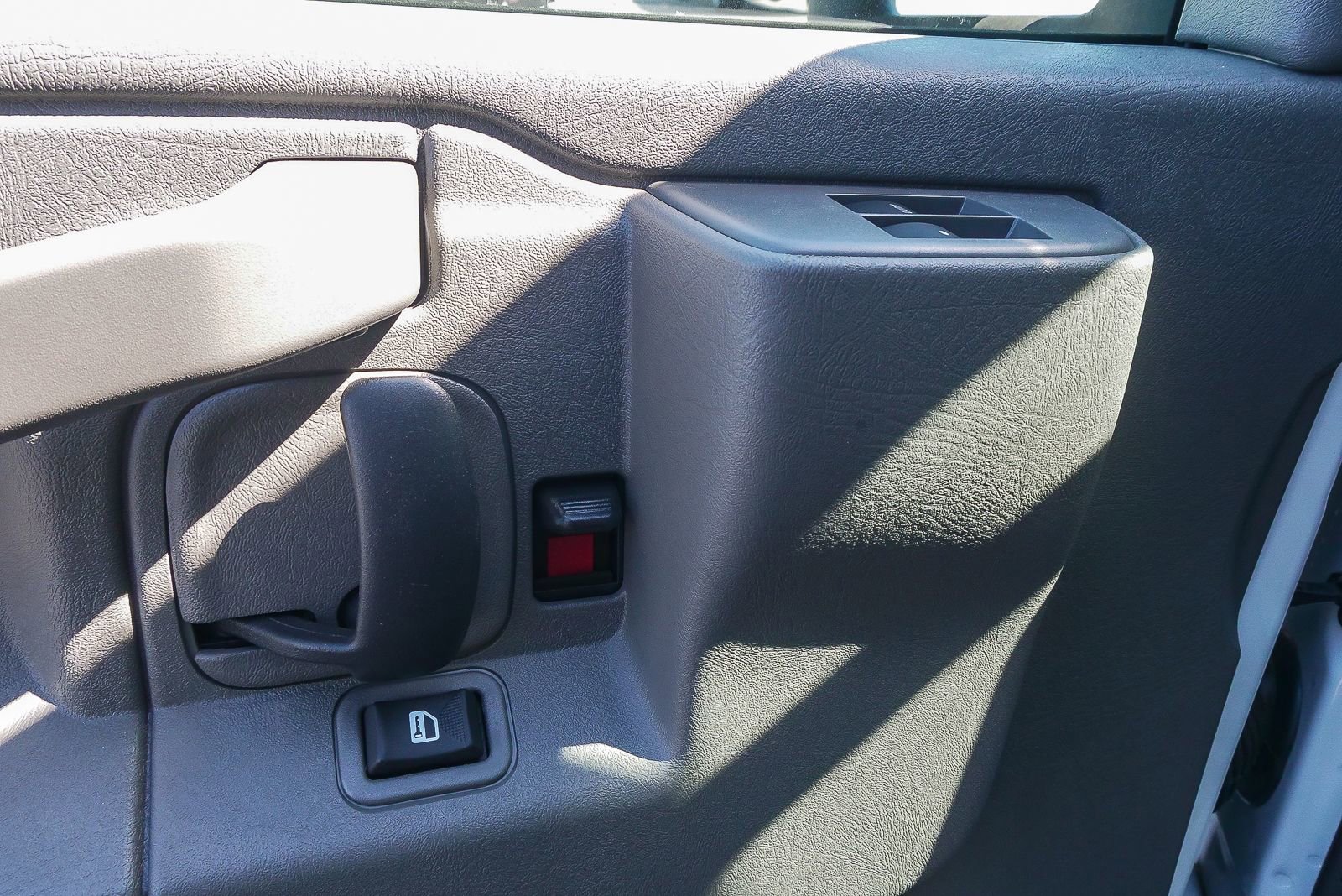 New 2026 Chevrolet Express 3500 w/ Power Convenience Package image 17