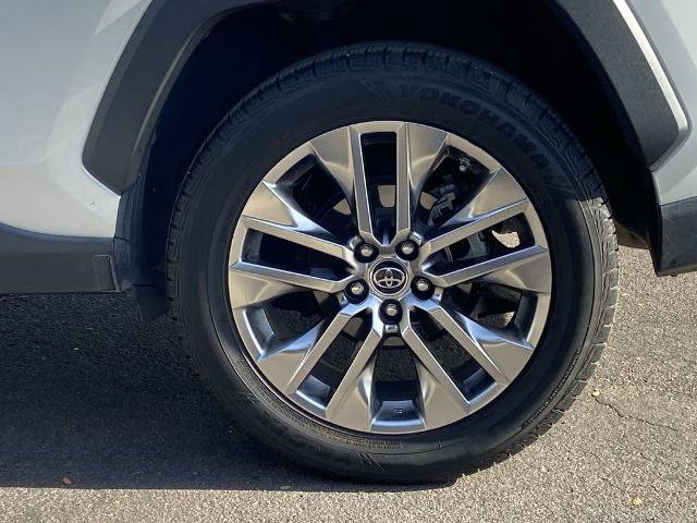 Used 2019 Toyota RAV4 Limited image 30