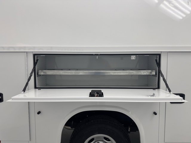 New 2026 Chevrolet Express 3500 w/ Power Convenience Package image 30