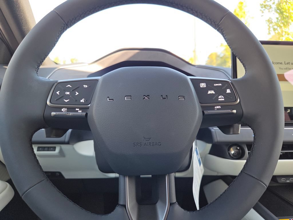 New 2026 Lexus ES 350h AWD image 39