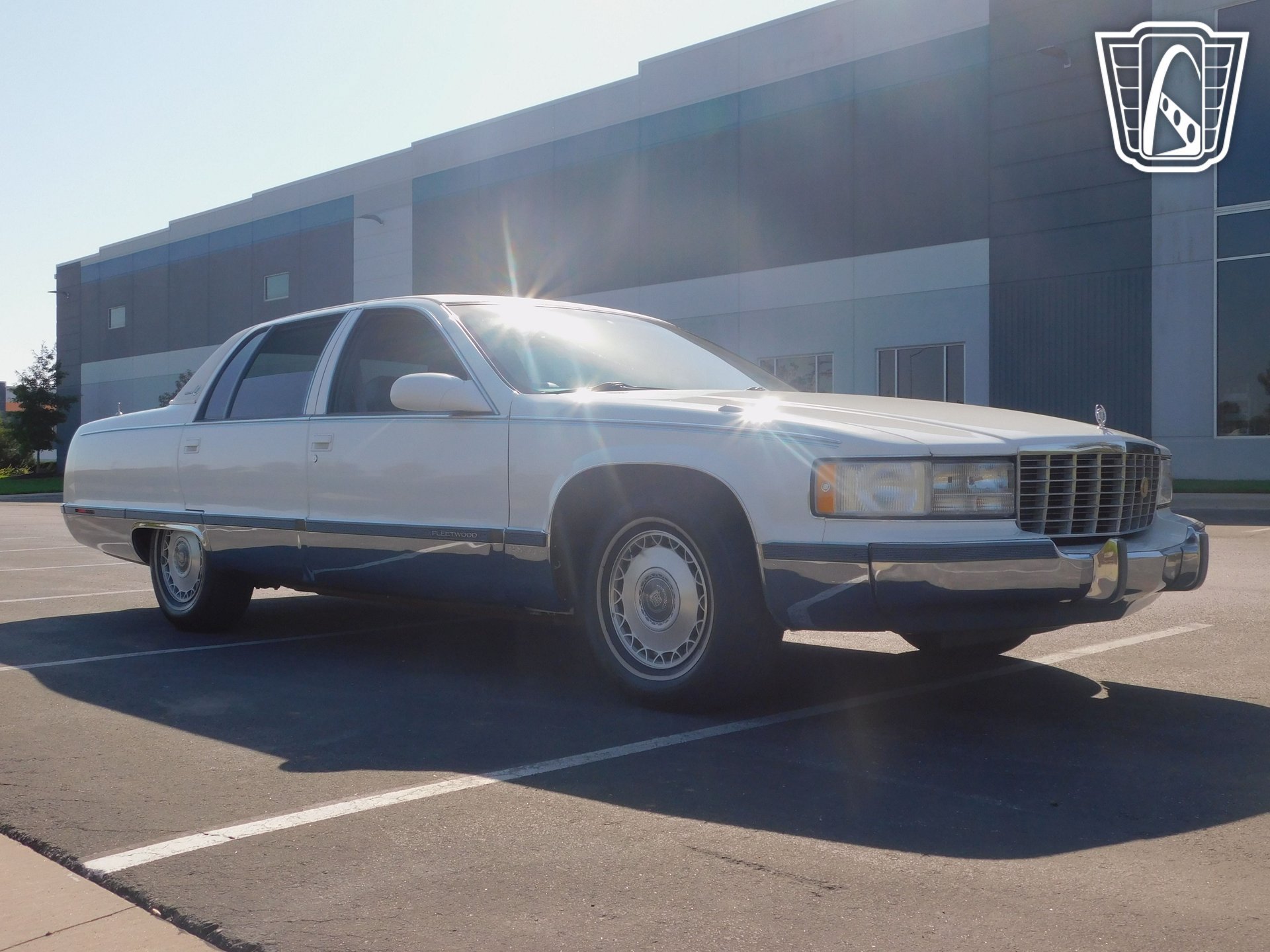 Used 1995 Cadillac Fleetwood Brougham RWD image 23