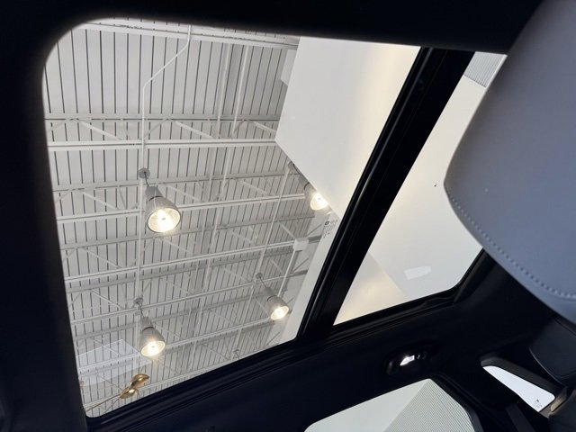 New 2025 Cadillac XT5 Premium Luxury image 7