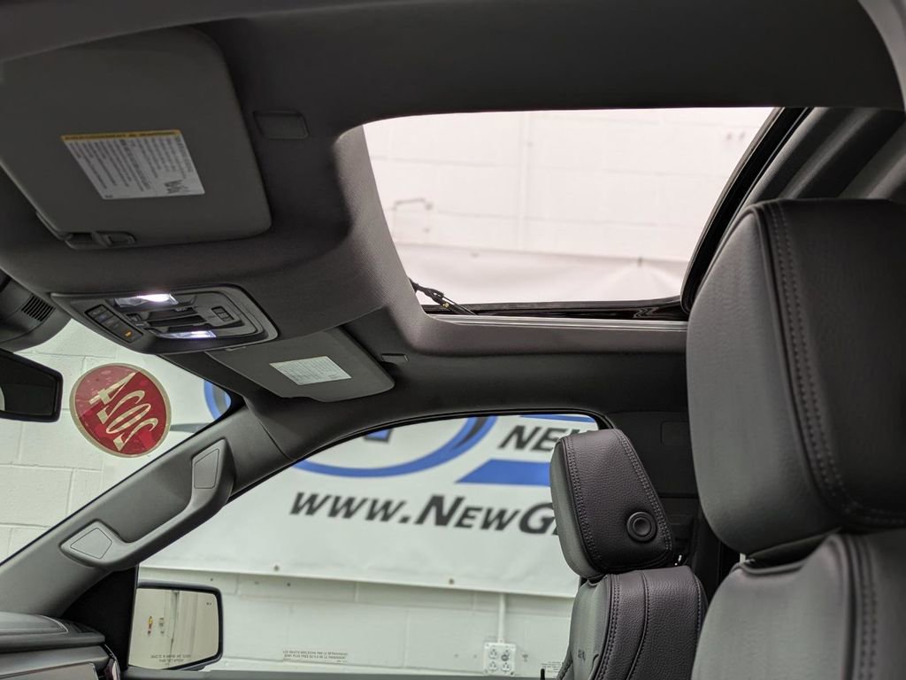 Used 2024 GMC Sierra 1500 Denali image 9