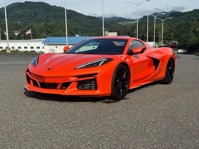 Used 2026 Chevrolet Corvette Z06 RWD image 3
