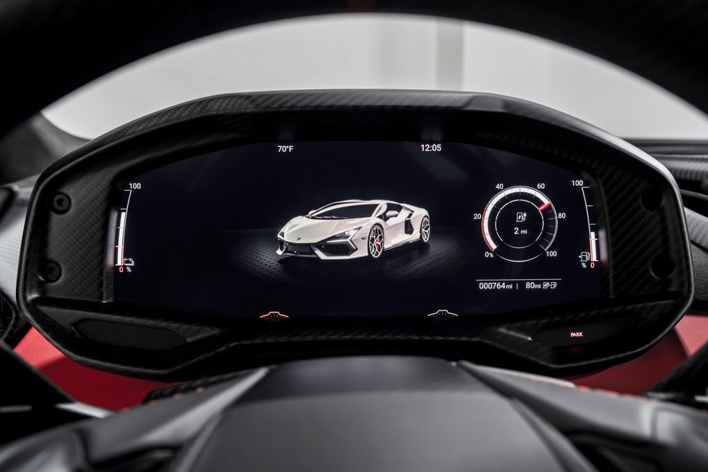 Used 2025 Lamborghini Revuelto image 13