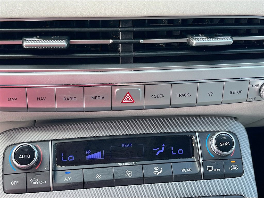 Used 2022 Hyundai Palisade SEL w/ 8P Bench Seat Package image 16