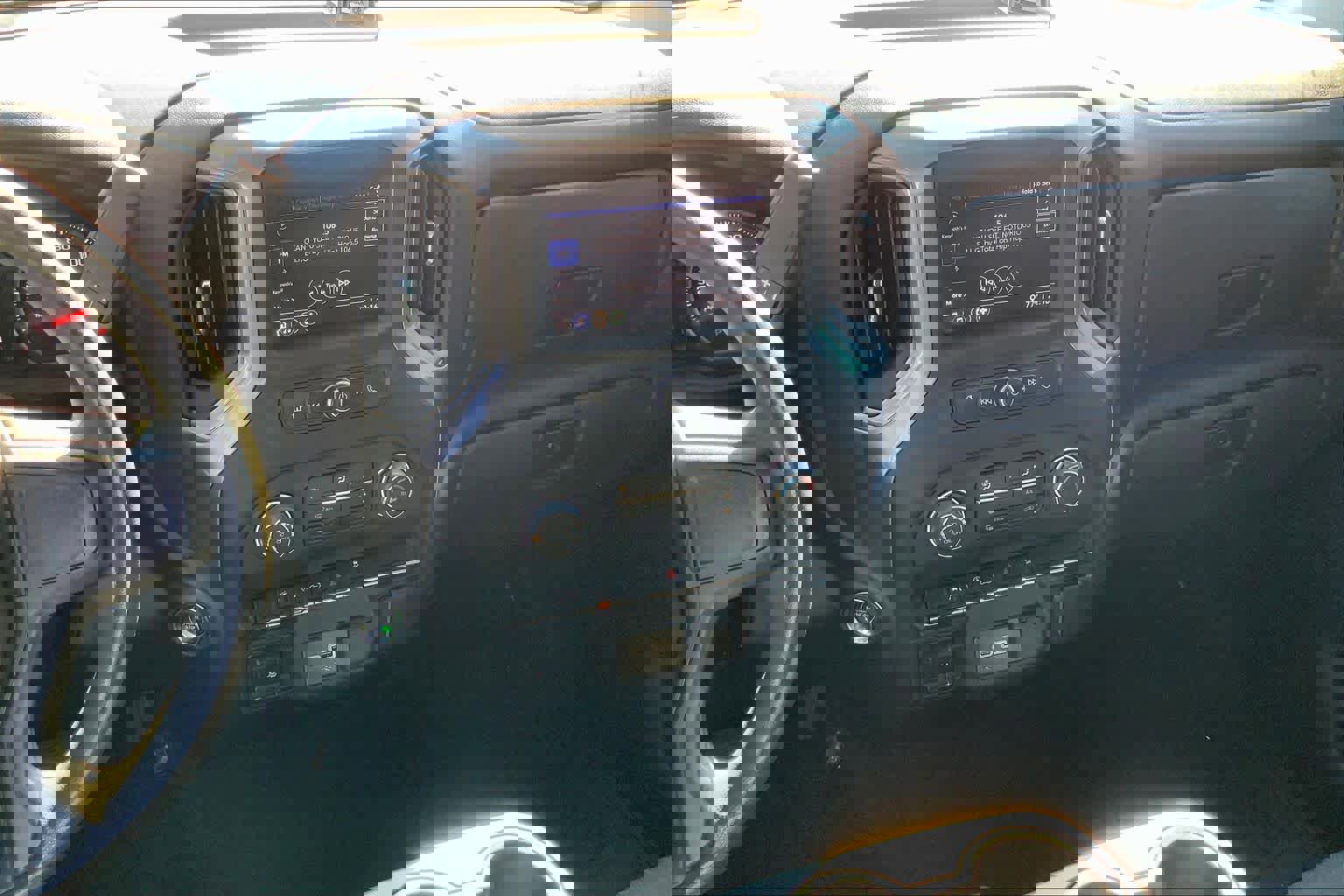 Used 2023 Chevrolet Silverado 1500 Custom image 6