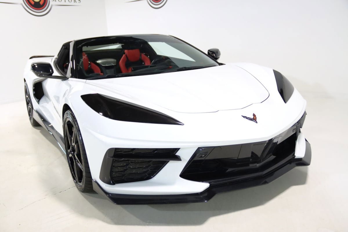 Used 2024 Chevrolet Corvette Stingray Premium Conv w/ Z51 Performance Package RWD image 26