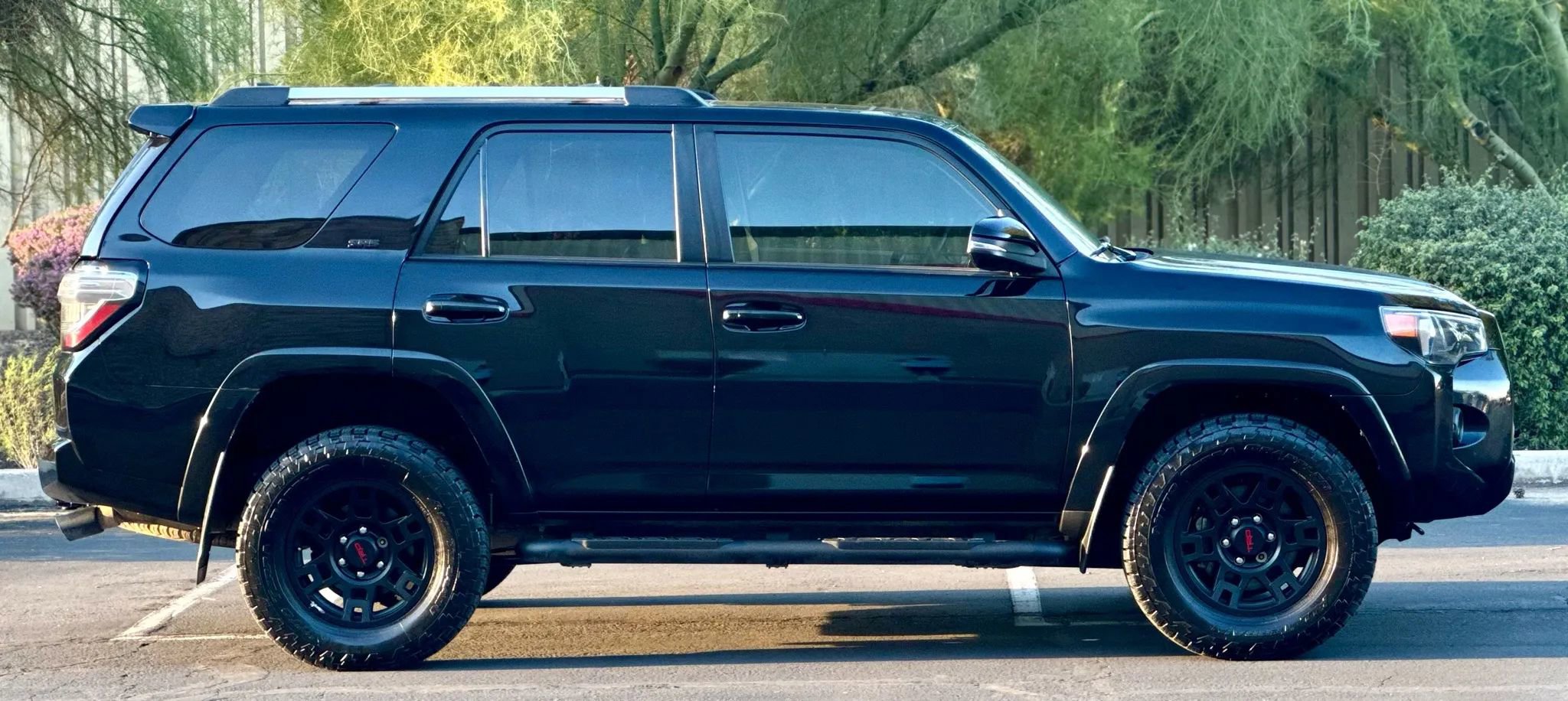 Used 2024 Toyota 4Runner SR5 Premium w/ Moonroof Package image 4