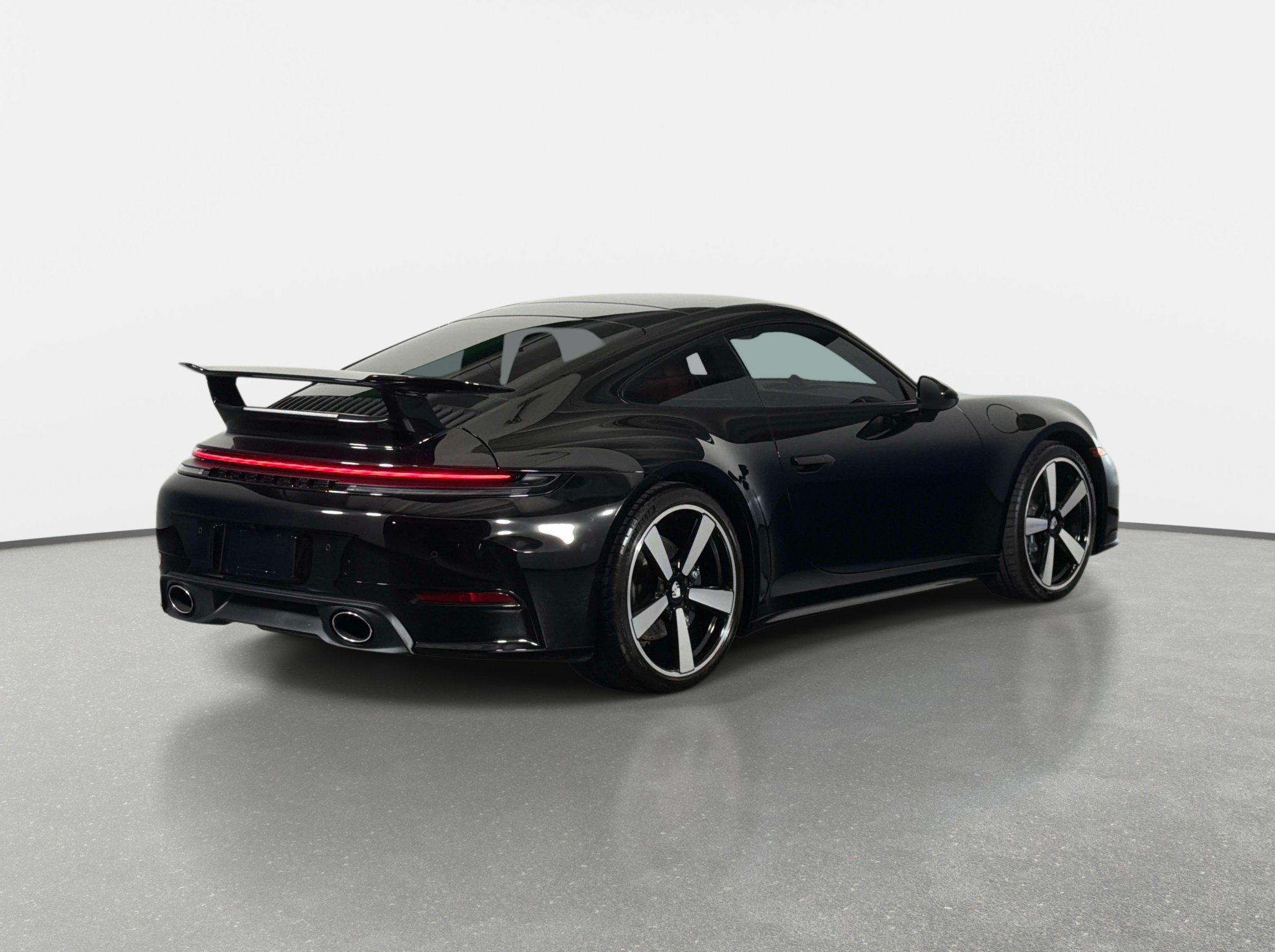 Used 2025 Porsche 911 Carrera RWD image 6