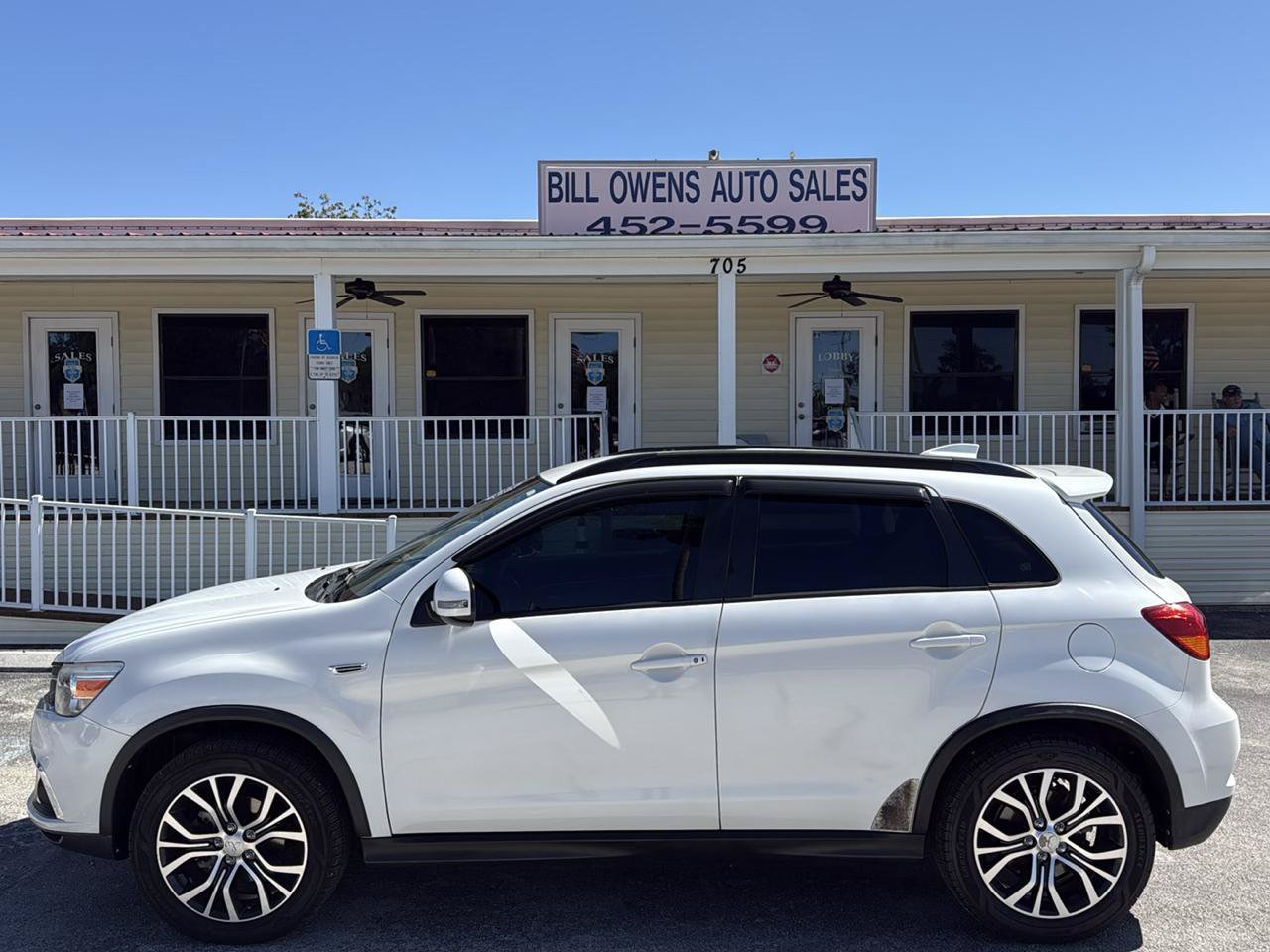Used 2019 Mitsubishi Outlander Sport GT FWD image 2