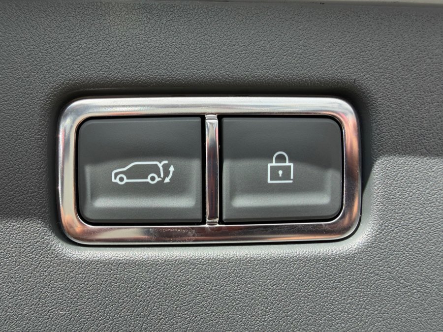 Used 2024 Kia EV9 Light Long Range RWD image 63