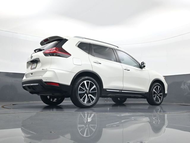 Used 2019 Nissan Rogue SL w/ Premium Package AWD/4WD image 25