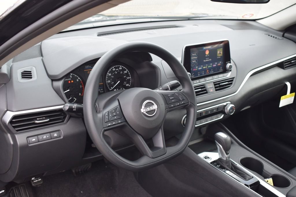 New 2025 Nissan Altima 2.5 S image 9